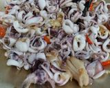 Foto langkah ke 3 dari resep Cumi Lada Hitam.