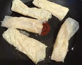 Hình bước làm 2 của món Chả giò chuối (Banana Spring Rolls)