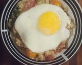 A picture of step 7 of Bacon chicken warm quinoa salad bowl.