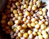 ছোট আলু দিয়ে সয়াবিন ঝাল রেসিপির ধাপ 3 ছবি