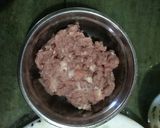 Hình bước làm 1 của món Nui ống xài thịt bằm hành tây