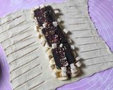 Foto langkah ke 3 dari resep Strudel Pisang Cokelat Keju/ Choco Banana (Oven Tangkring).