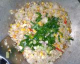 Foto langkah ke 4 dari resep Nasi Goreng Rainbow.