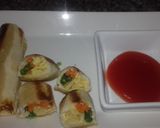 A picture of step 4 of Bread roll sushi.