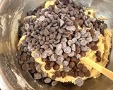 Foto langkah ke 1 dari resep Choco Chips Bite (mini).