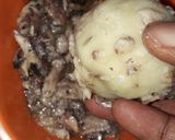 A picture of step 5 of Yam balls and sauce.