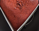 ऐगलेस रेड वेलवेट केक(eggless red velvet cake recipe in hindi) रेसिपी चरण 5 फोटो