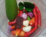 Foto langkah ke 1 dari resep Sambal belimbing wuluh.