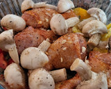 Foto del paso 2 de la receta: Pollo en salsa con ciruelas y champiñones