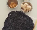 A picture of step 2 of Seaweed Soup.