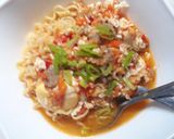 Foto langkah ke 4 dari resep Mie Kuah Seblak Pedas.