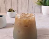 Foto langkah ke 4 dari resep Es Kopi Susu Bunga Telang.