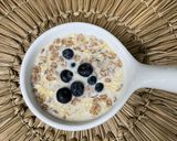 Gambar langkah 4 resipi Blueberry Muesli.