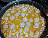 Foto del paso 6 de la receta: Guiso de judías blancas con albóndigas