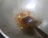 A picture of step 2 of Pasta in red sauce.