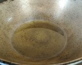 A picture of step 2 of Onion Tomato Chicken.