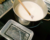 Foto del paso 1 de la receta: Panacota con salsa de fresas naturales