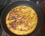 Foto del paso 5 de la receta: Tortilla de papas cocidas, verduras y atún