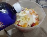 صورة لخطوة 4 من وصفة سلطة الفواكه المنعشة 🍓🍌🍊🍏