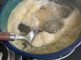 Pechuga de pollo con crema de chiplotle y champiñones