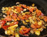 A picture of step 2 of Street style spicy egg bhurji.