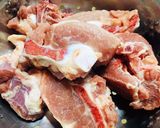 Hình bước làm 1 của món Nui Nấu Sườn + Bò Viên