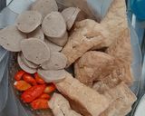 Foto langkah ke 3 dari resep Tahu Brontak / tahu isi sayur+bakso.