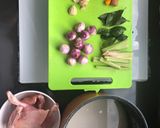 Foto langkah ke 1 dari resep Bubur ayam kuah kuning.