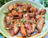 Hình bước làm 3 của món Thịt vai heo kho cá phèn hồng