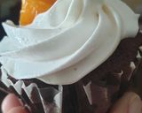 A picture of step 4 of Cup cakes.