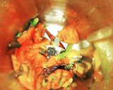 A picture of step 5 of Tomato sauce.
