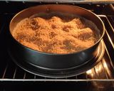 Foto del passaggio 7 della ricetta Crostata di albicocca e amaretti con frolla al rosmarino