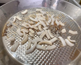 Foto del paso 2 de la receta: Fideua de gamba roja y calamar 🦑