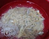 Foto langkah ke 1 dari resep Sayur Daun Singkong & Teri Santan.