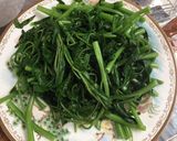 รูปขั้นตอนการทำที่ 2 ของ ผักบุ้งผัดกะปิ Chinese Style เฮงเฮงเฮง (มังสวิรัติ)