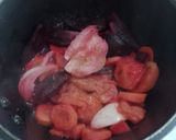 Foto del paso 1 de la receta: Sopa de remolacha, zanahoria, cebolla y tomate