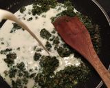 Foto del paso 5 de la receta: Coliflor con bechamel de espinacas y jamón serrano