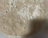 A picture of step 4 of English muffins.