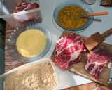 Foto del paso 1 de la receta: Milanesa de bondiola sin gluten