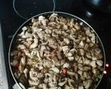 Foto del paso 3 de la receta: Couscous con verduras y pollo a la soja con dos huevos