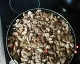 Foto del paso 3 de la receta: Couscous con verduras y pollo a la soja con dos huevos