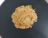 A picture of step 4 of Aloo Ka Chilla.