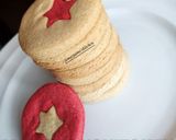 A picture of step 9 of Simple sugar cookies.