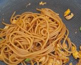 Foto langkah ke 3 dari resep Spaghetti Goreng Jawa.