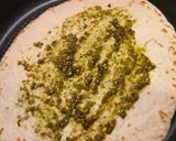 Une image de l'étape 2 de Piadina speck et pesto.