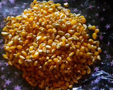 A picture of step 1 of Stove Top Popcorn.
