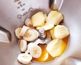 Une image de l'étape 1 de Smoothie banane pommes orange 🍊.