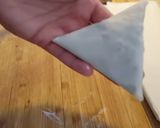 A picture of step 6 of Chicken tikka samosa.