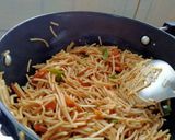 A picture of step 8 of Chinese Noodles Mat Samosa.