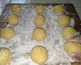 Foto langkah ke 2 dari resep Donat Tanpa Ulen.